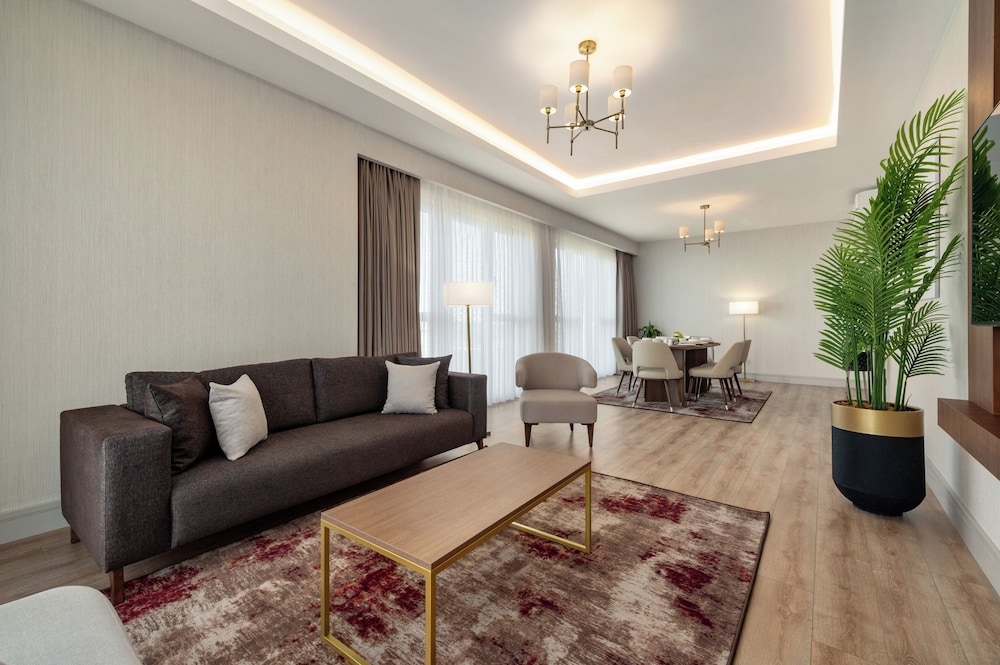 Ramada Residences by Wyndham Istanbul Haramidere 28/48