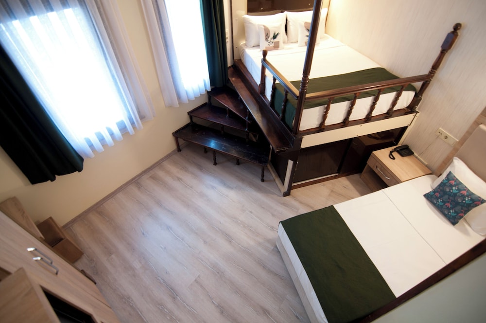 Artefes Hotel 52/70