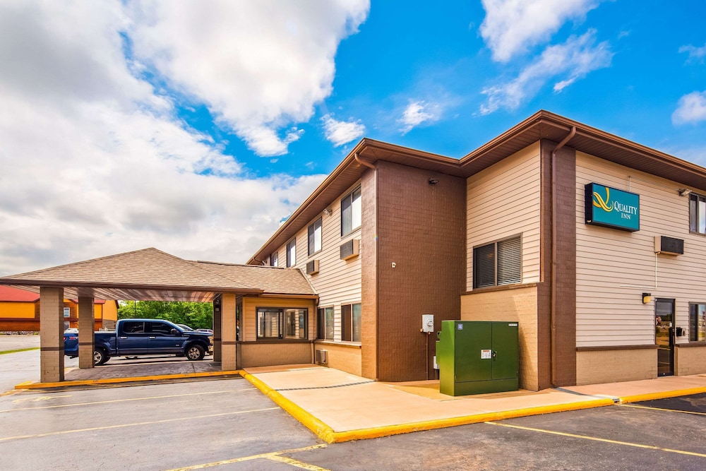 Quality Inn Tomah 1/18