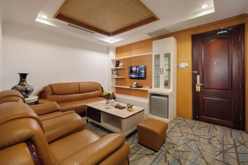 Nesta Hotel 43/64