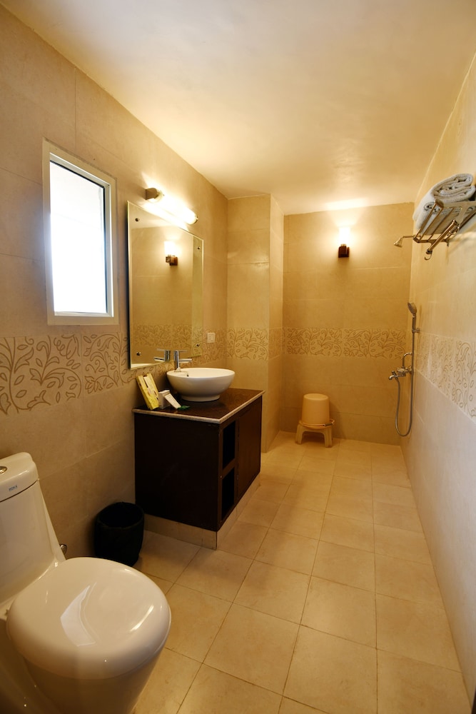 Dynasty Resort, Khurpatal 47/51