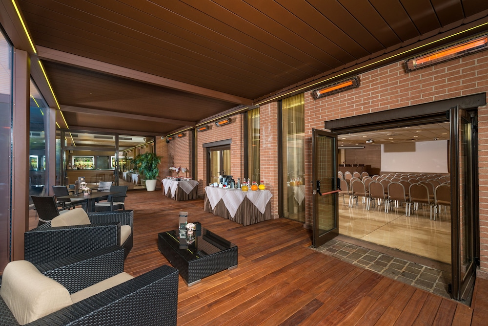Savhotel Aemilia Bologna 67/68
