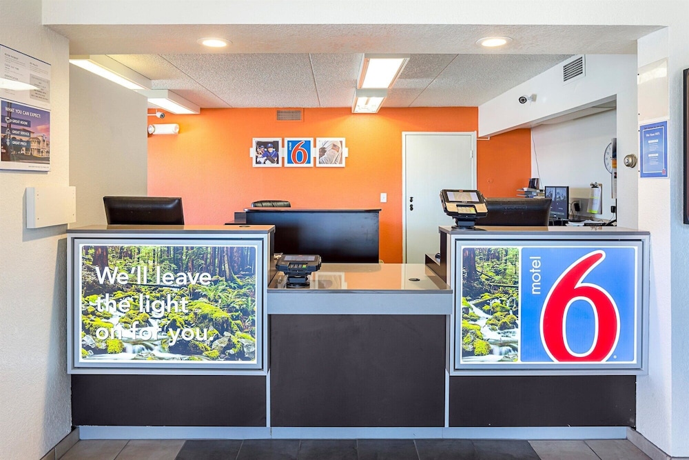 Motel6 Spokane, WA - East 8/34