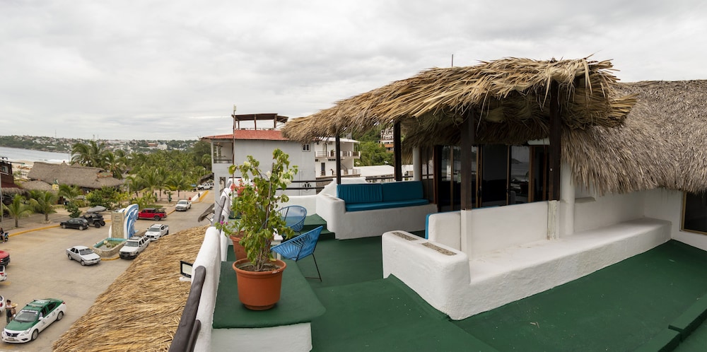 Hotel y Bungalows Acuario 51/60