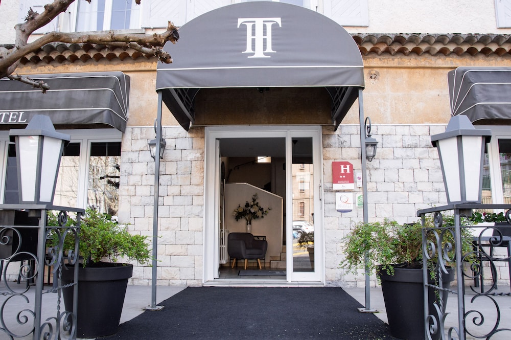 Hotel Le Tivoli Theopolis 37/47