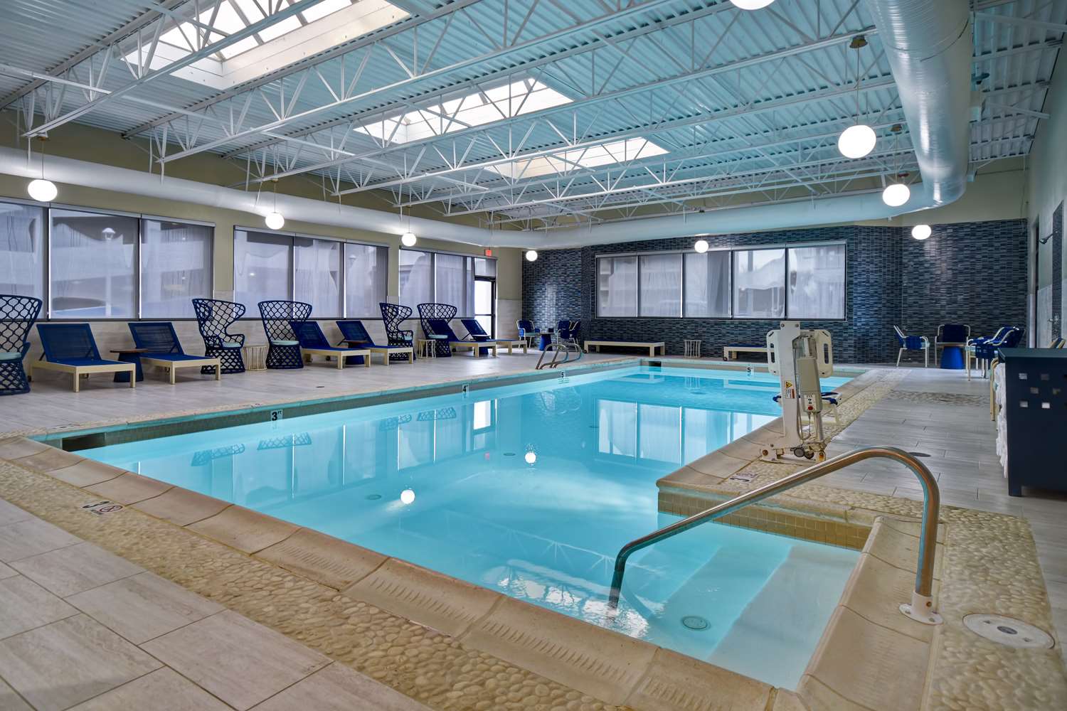 Doubletree By Hilton Virginia Beach Oceanfront South 19/38