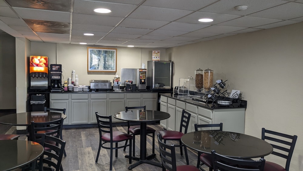 Wingate by Wyndham Somerset 9/11
