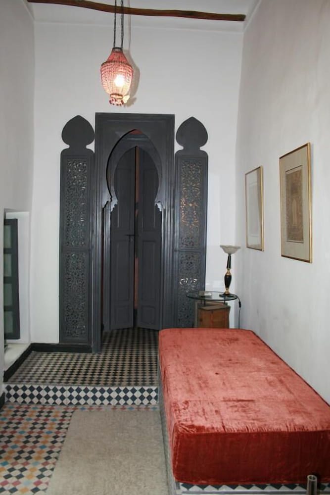 Riad Begonville 12/54
