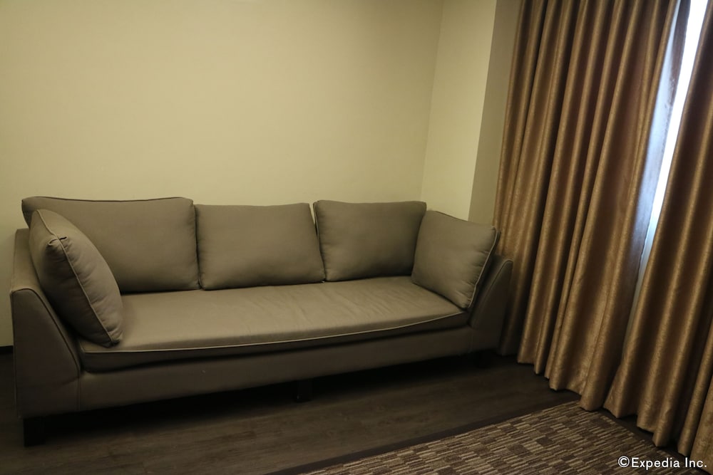 Gt Hotel Iloilo 20/31