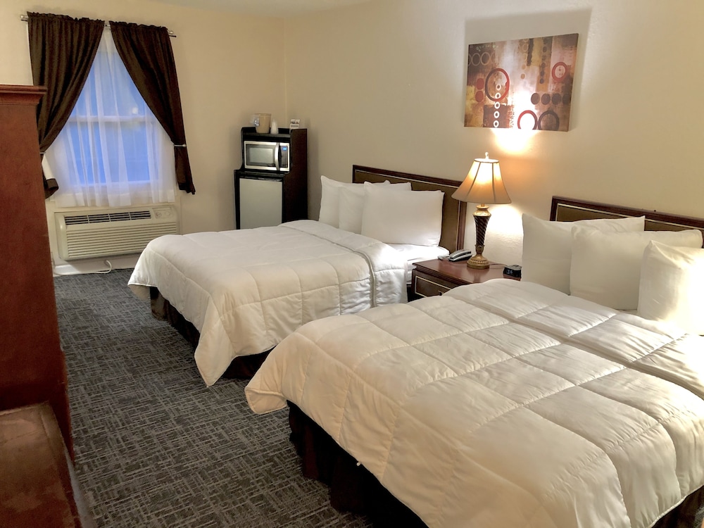 The Bicentennial Inn 19/60