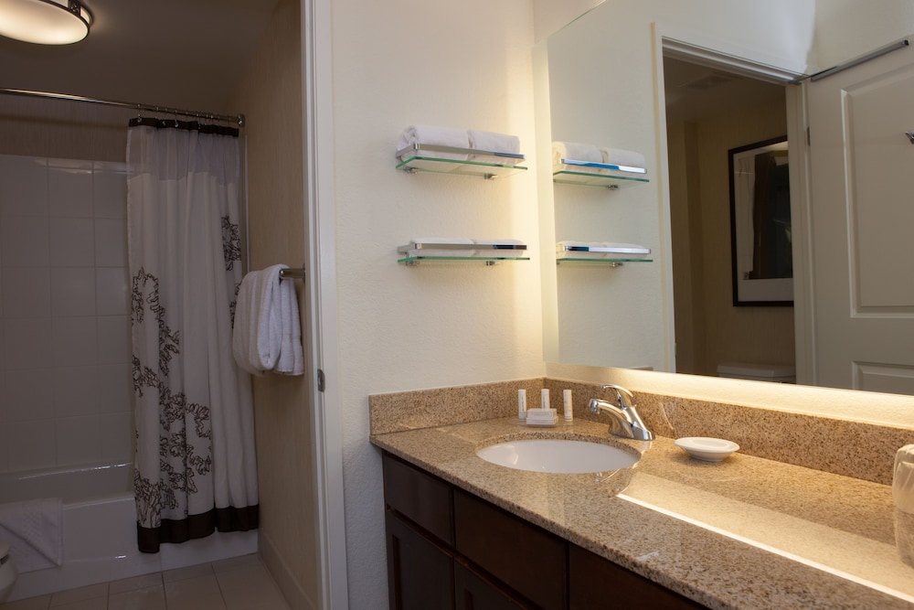 Residence Inn By Marriott Los Angeles Westlake Village 4/16