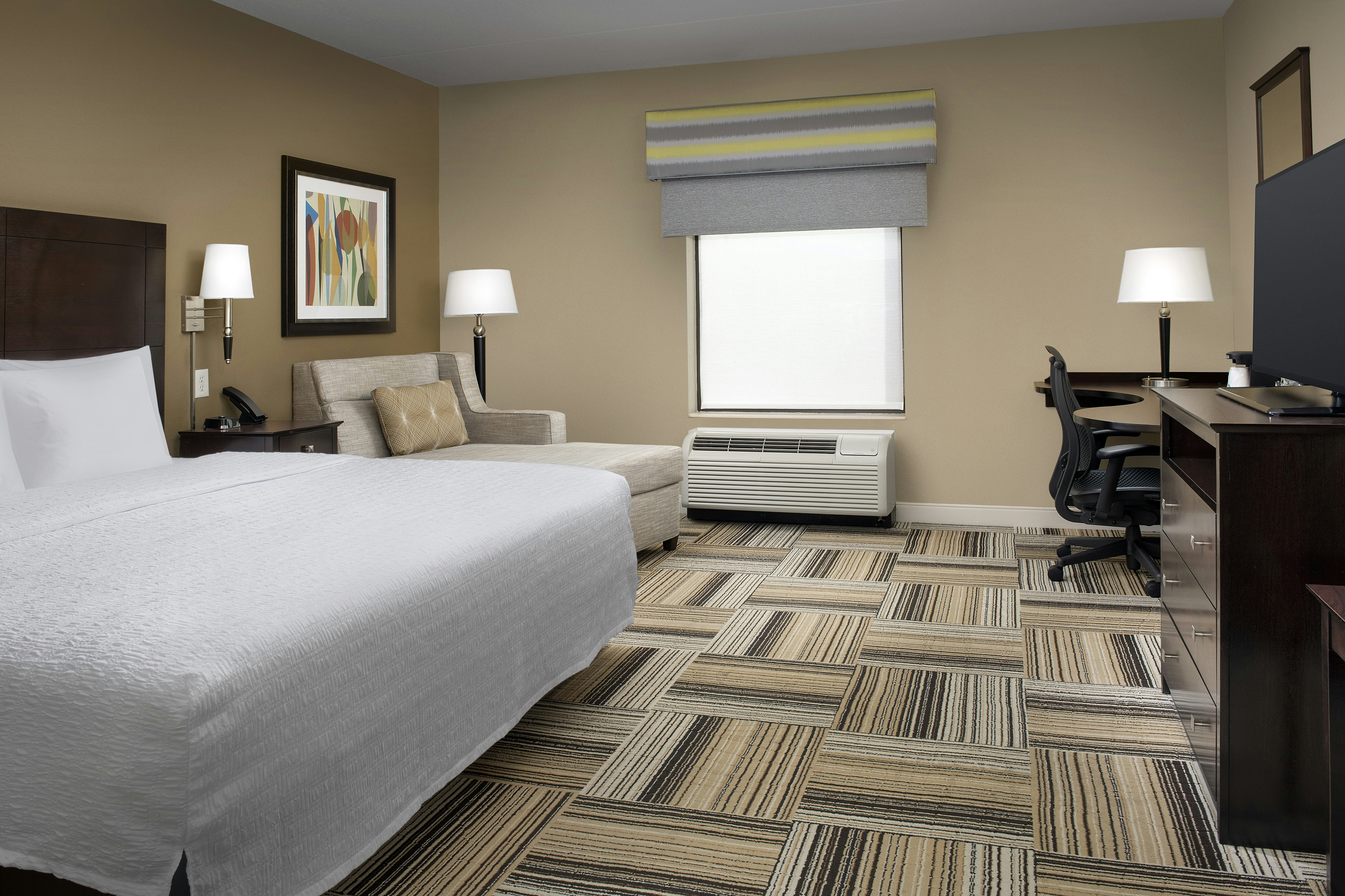 ROOM, KING BED, ACCESSIBLE