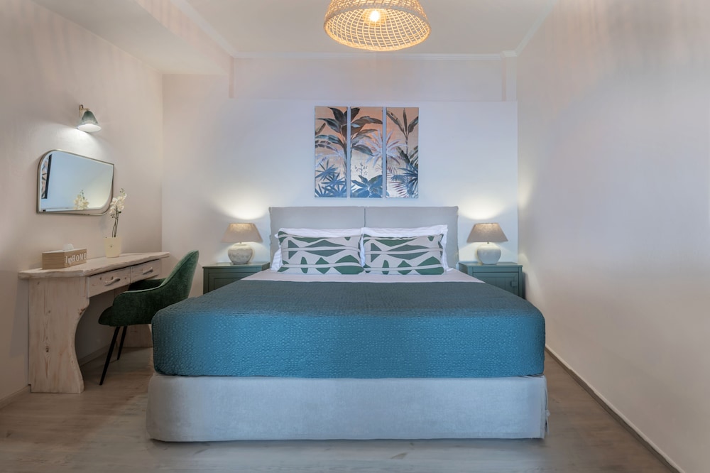 Romantic, Suite, Double Bed, Sunset View