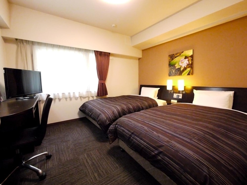 Hotel Route-Inn Yokohama Bashamichi 12/30