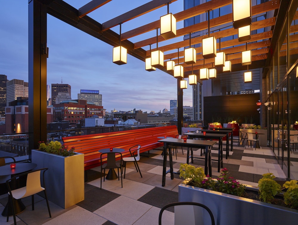 citizenM Boston North Station 38/57