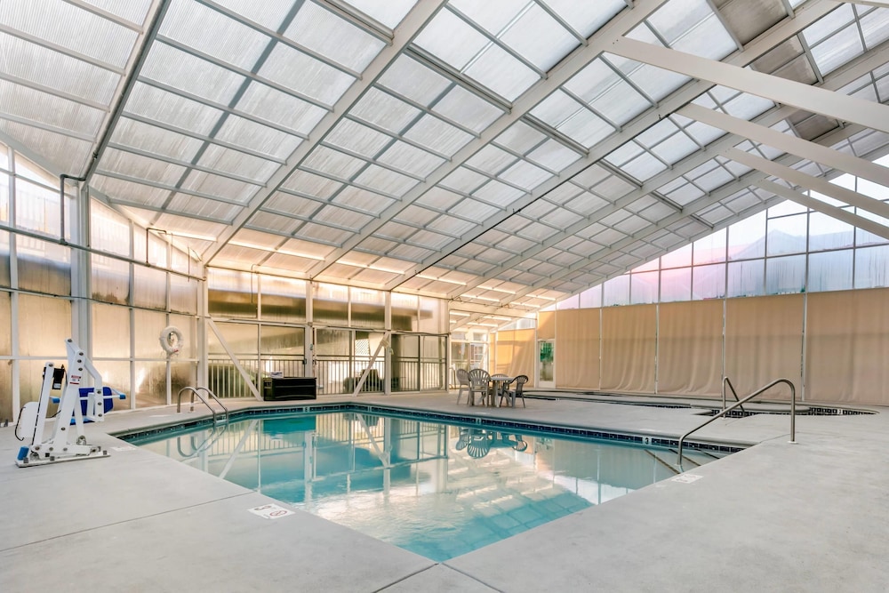 Sleep Inn & Suites near Sports World Blvd 23/39