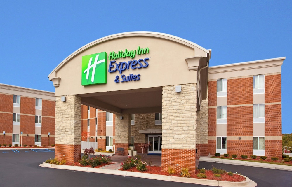 Holiday Inn Express Hotel Suites Auburn Hills 60/65