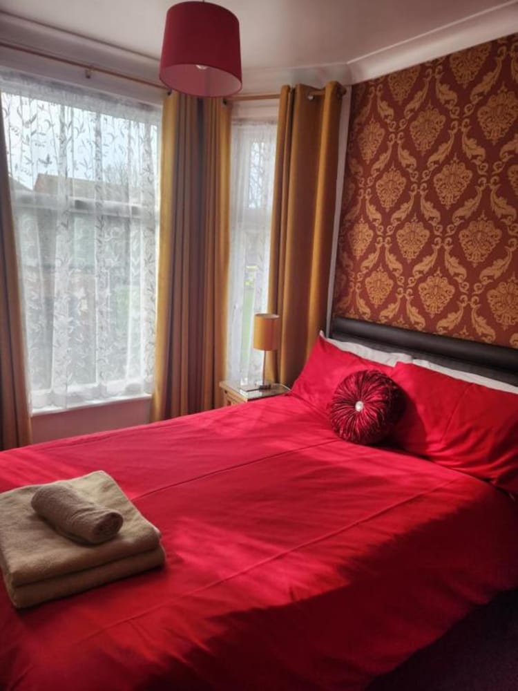 OYO Twins Palms Guest House 18/59