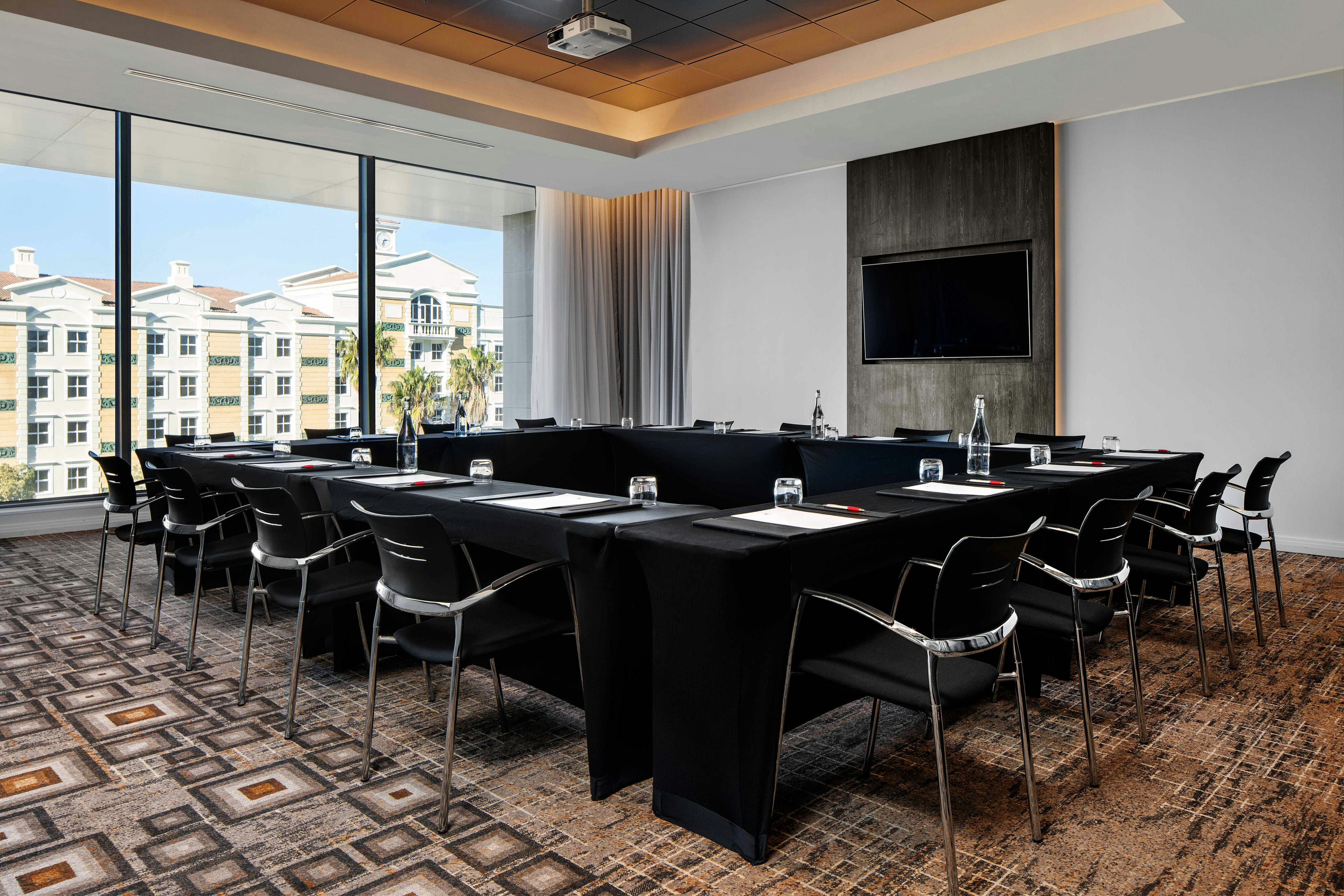 Cape Town Marriott Hotel Crystal Towers 12/27