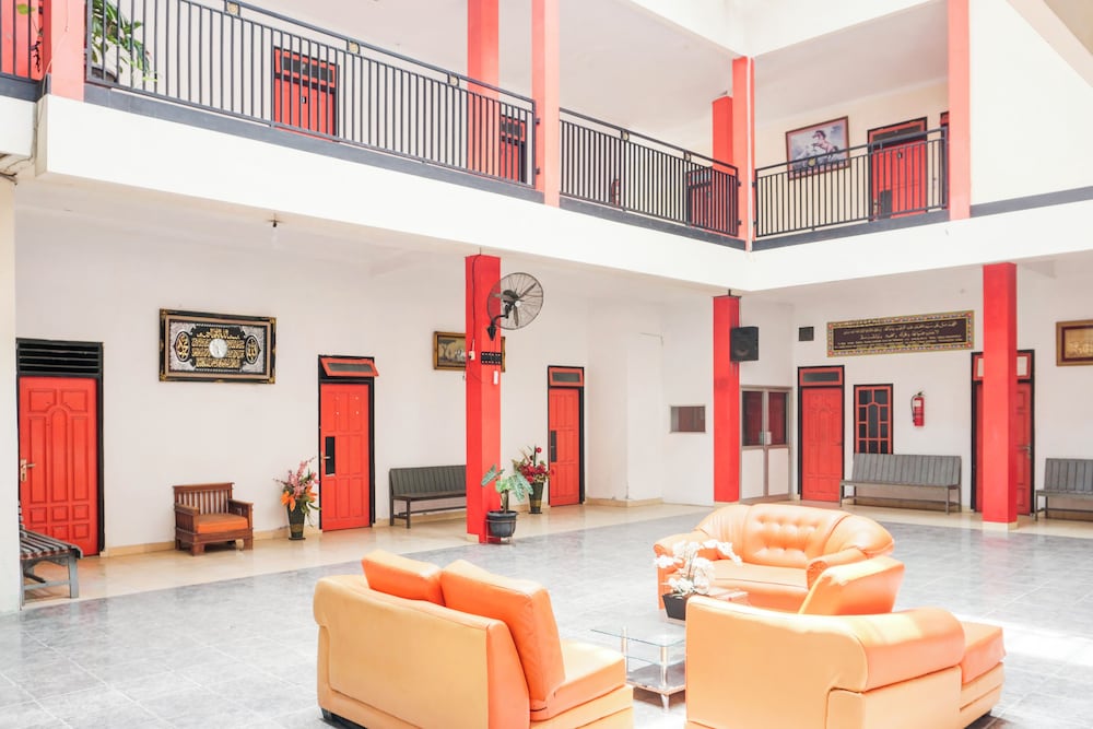 Hotel O Lampung Near Rs. Mitra Husada Formerly Takana Homestay 16/20