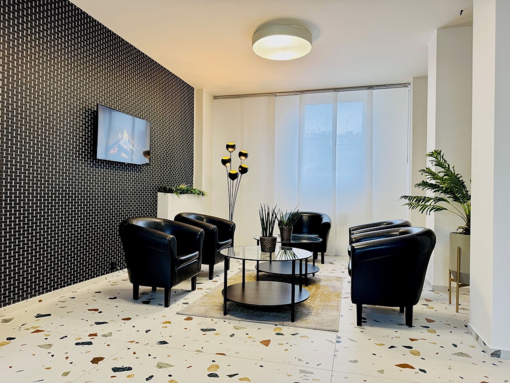 A-Austerlitz Hotel 25/31
