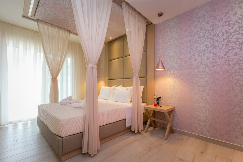 Lobelia Luxury Suites 14/50