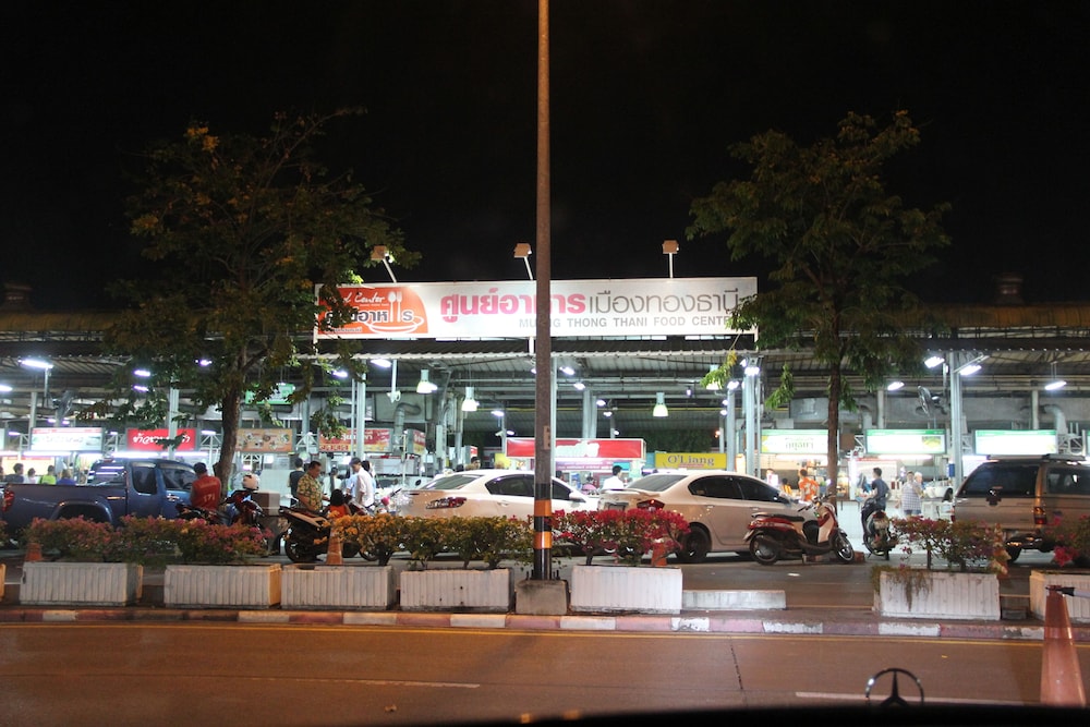 Sk Muangthongthani Apartment 4/48