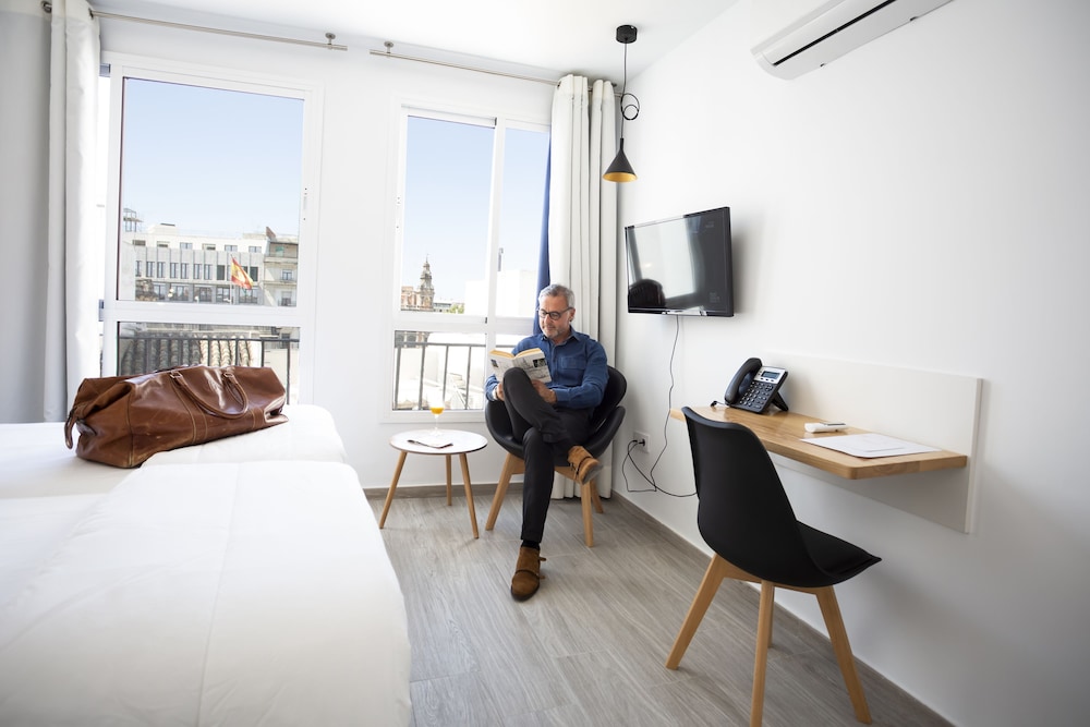 Basic Hotel Sevilla Catedral 47/65