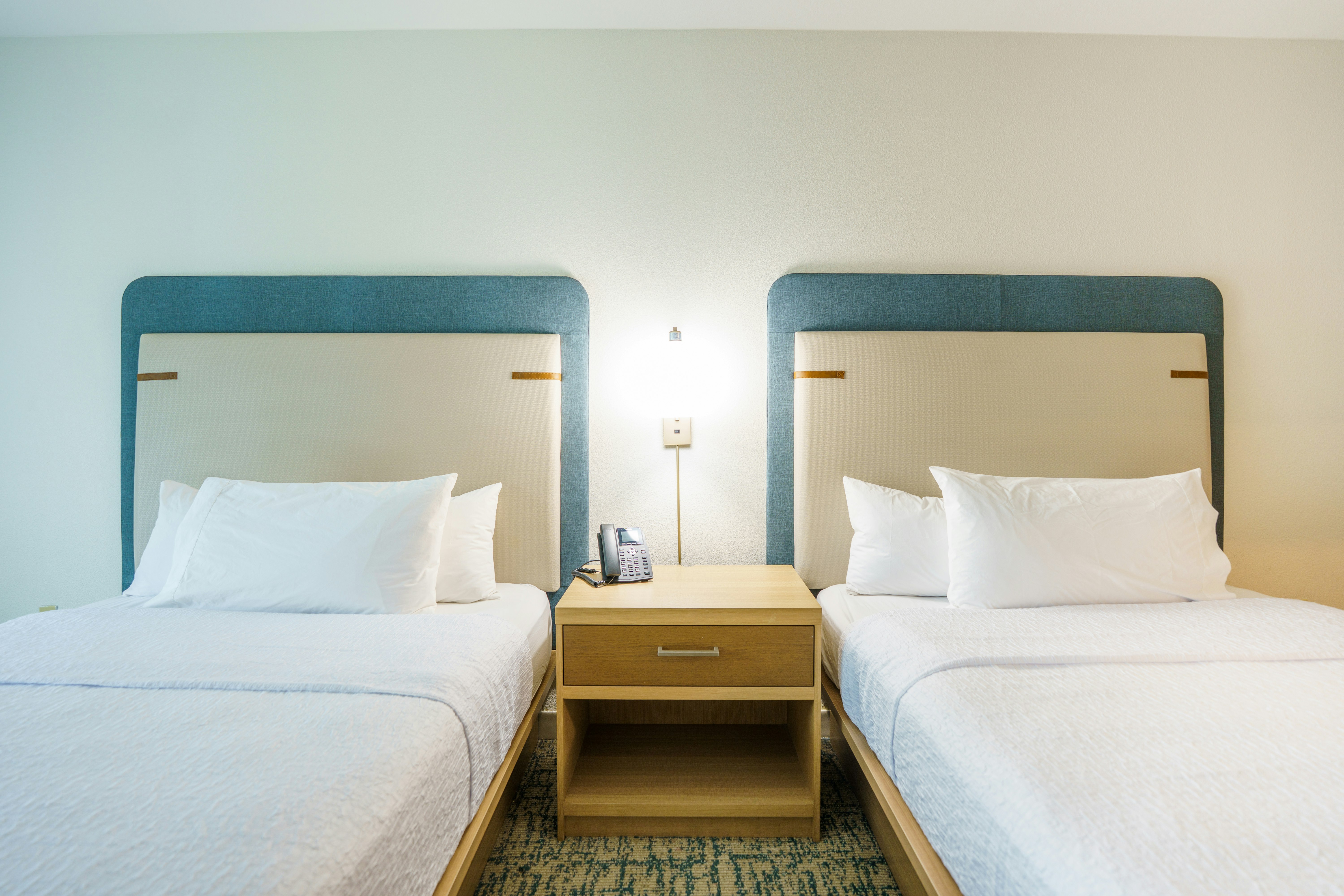 1 BEDROOM, SUITE, 2 QUEEN BEDS