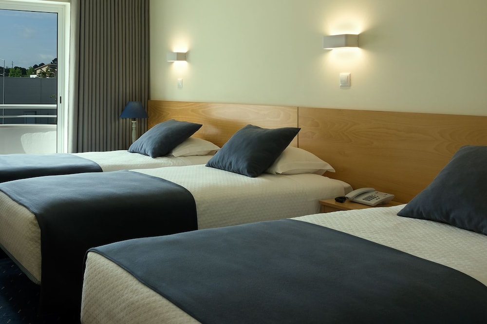 COVA DA IRIA HOTEL 16/45