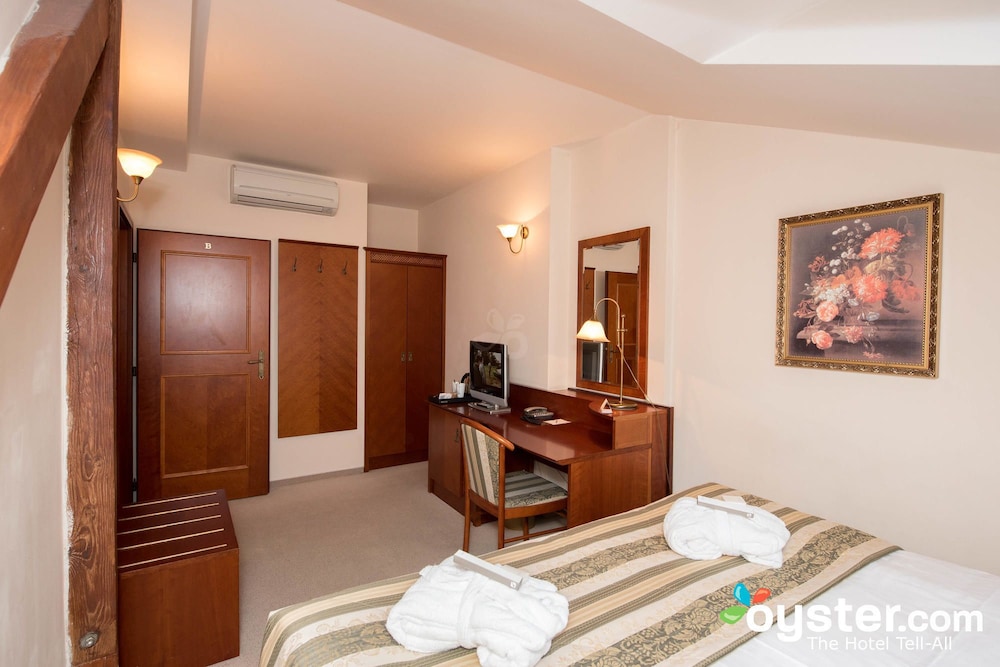 Amigo City Centre Hotel 43/62