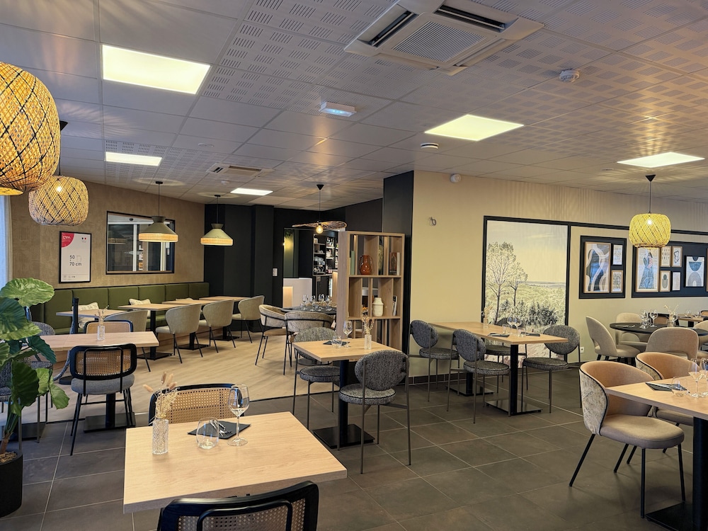 Brit Hotel Saint-Meen-le-Grand en Broceliande 50/75