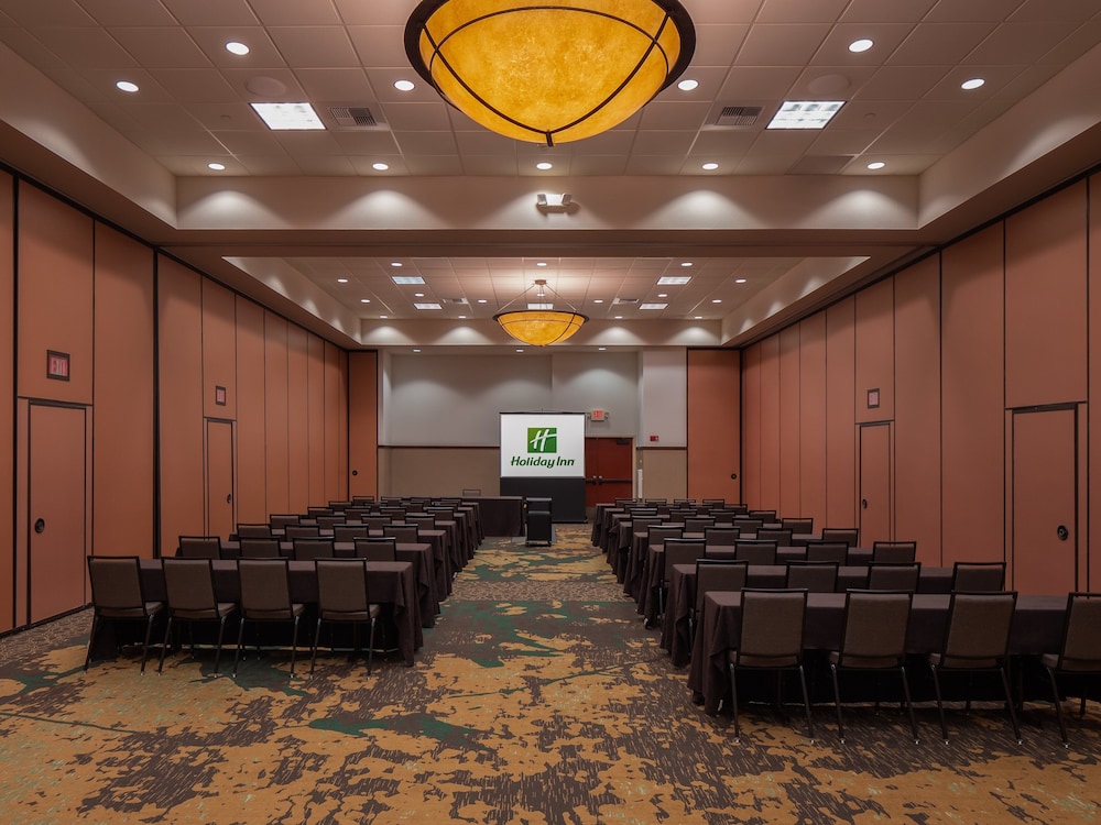 Holiday Inn Stevens Point Convention Ctr 61/72