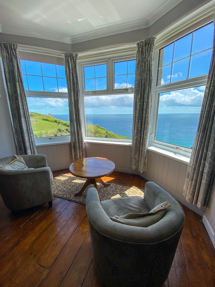 Housel Bay Hotel 39/62