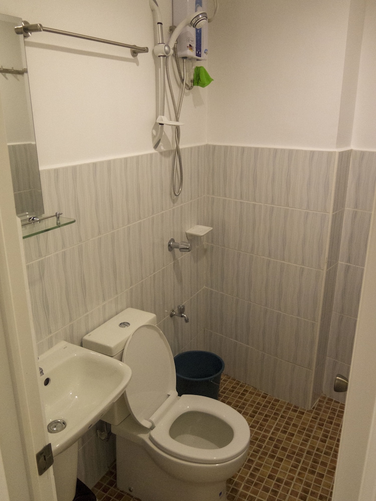 Cool Stay Inn 53/59