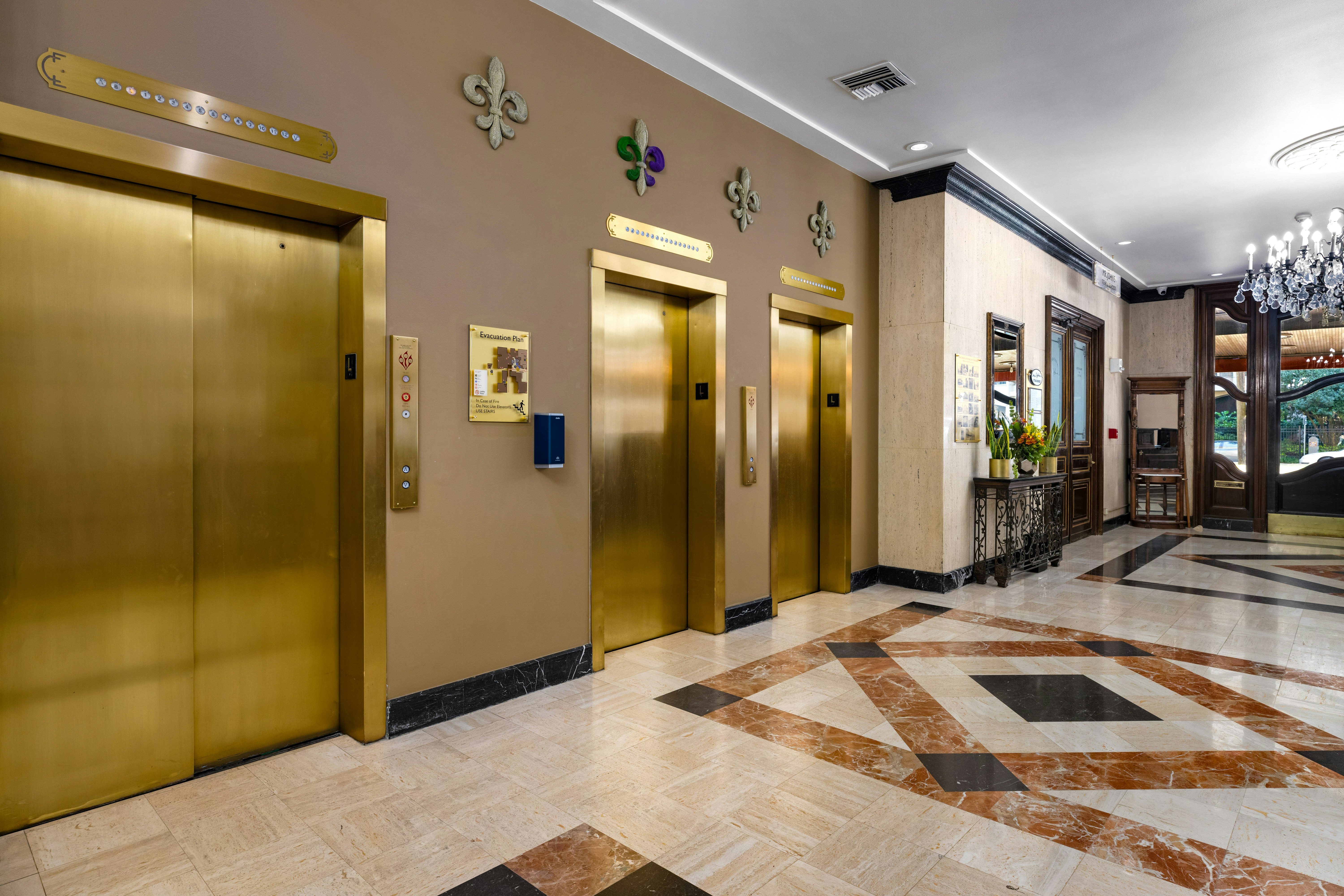 Club Wyndham Avenue Plaza 12/28