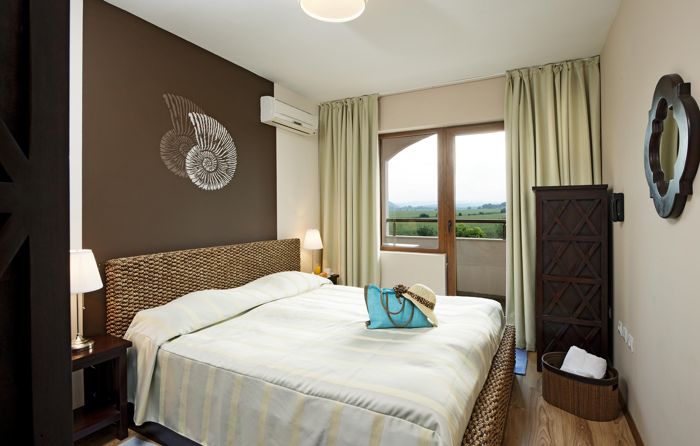 2 Bedrooms, Suite, Landscape View