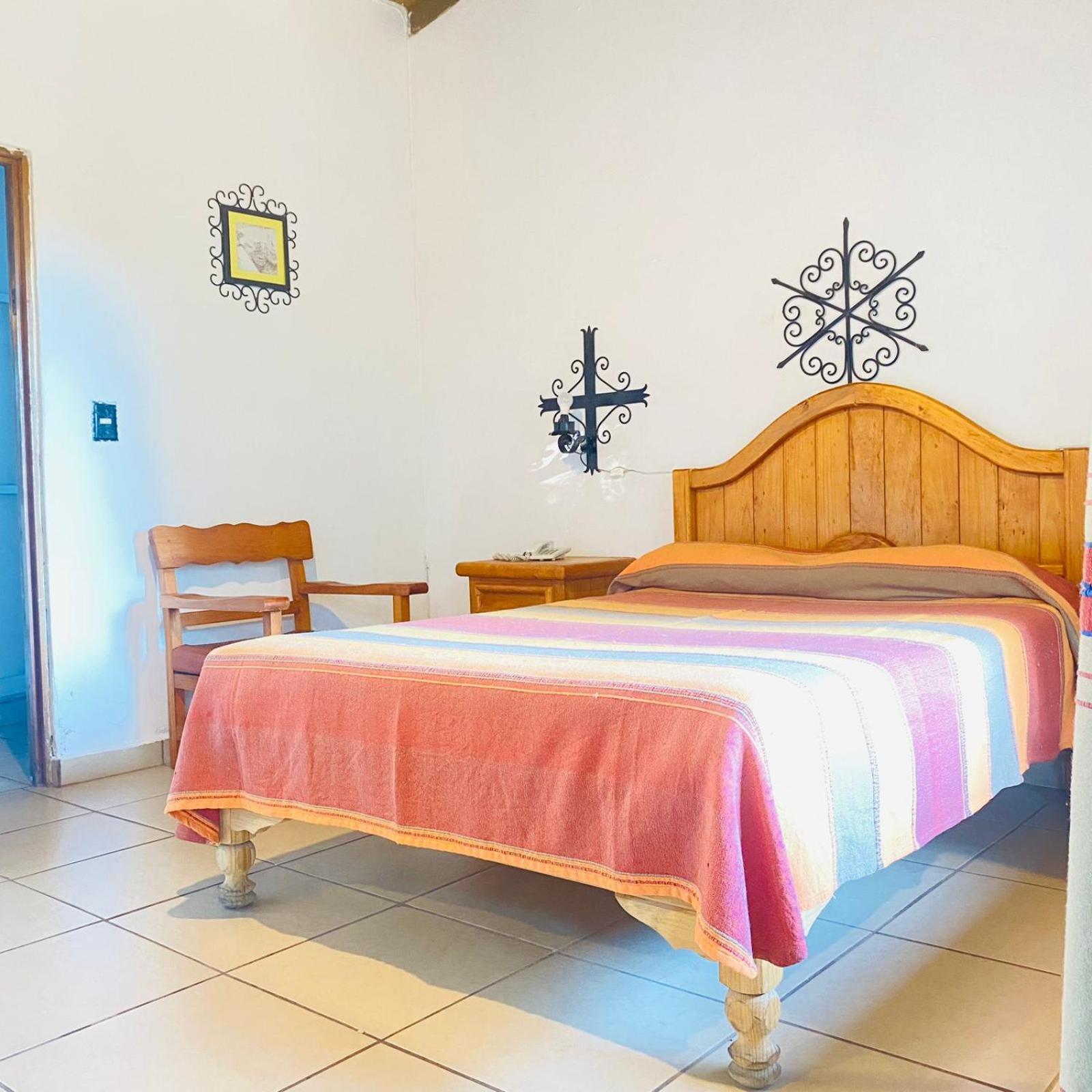 غرفة قياسية بسرير مزدوج، Hotel Pie de la Sierra 3/8