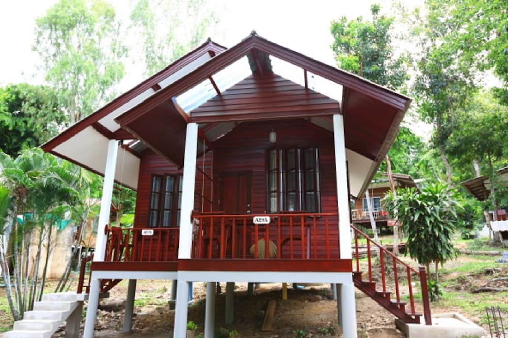 Tubtim Resort 8/71