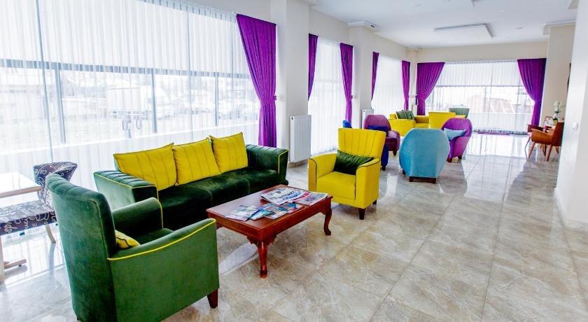 Rosso Hotel 15/20