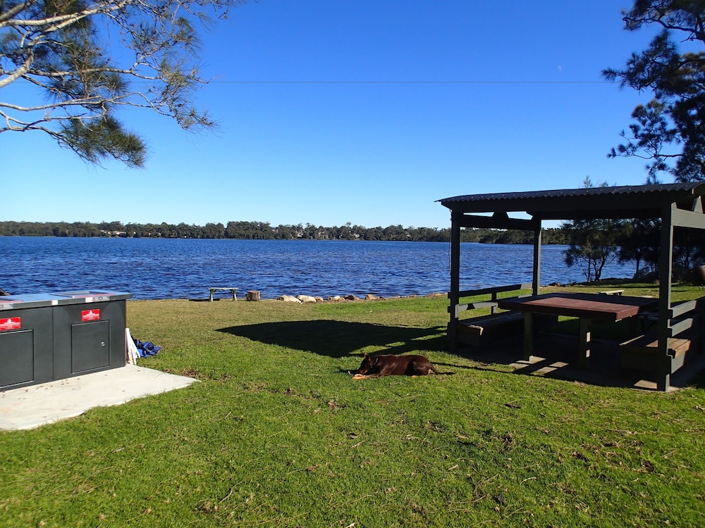 DUNGOWAN HOLIDAY ACCOMODATION 60/75