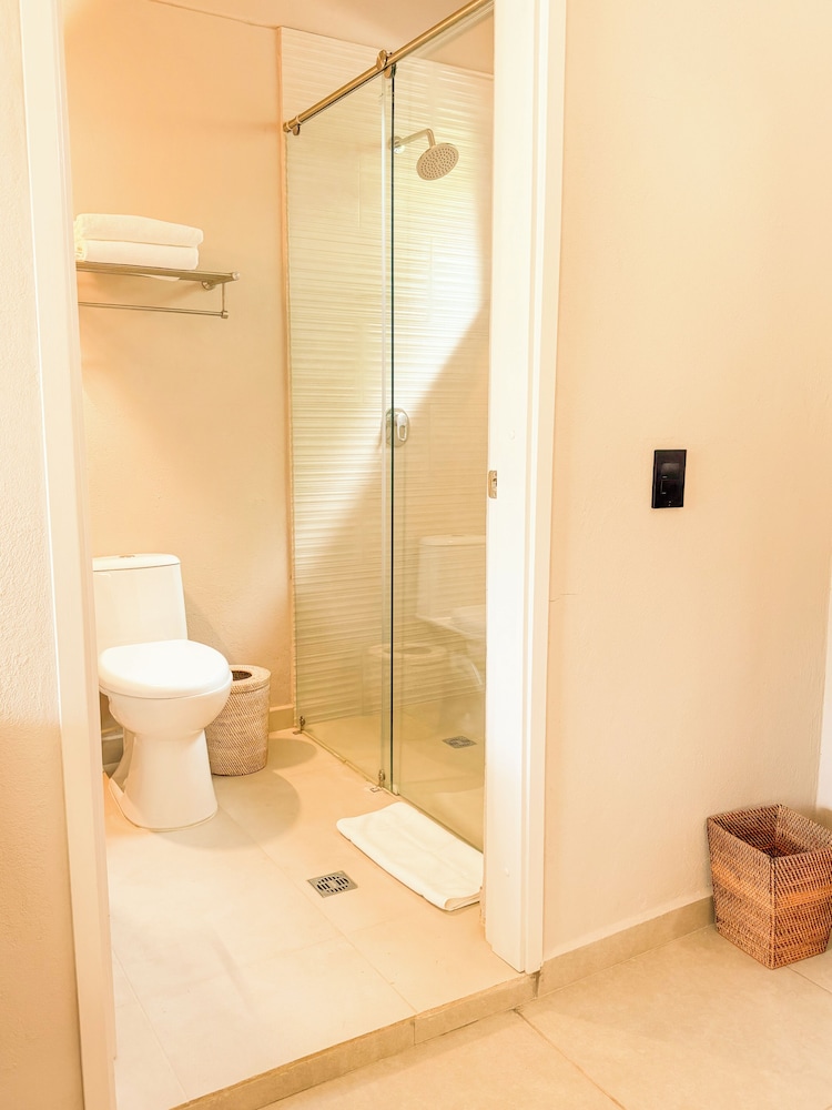 The Providence Hotel Boutique 49/50