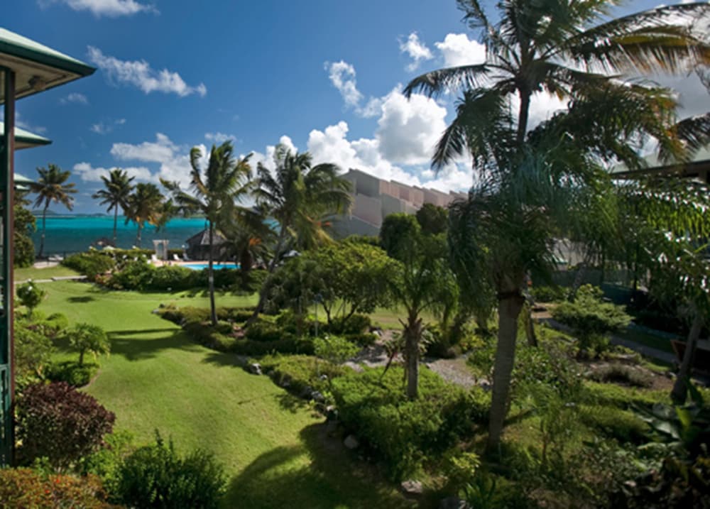 Colony Cove Beach Resort 18/22