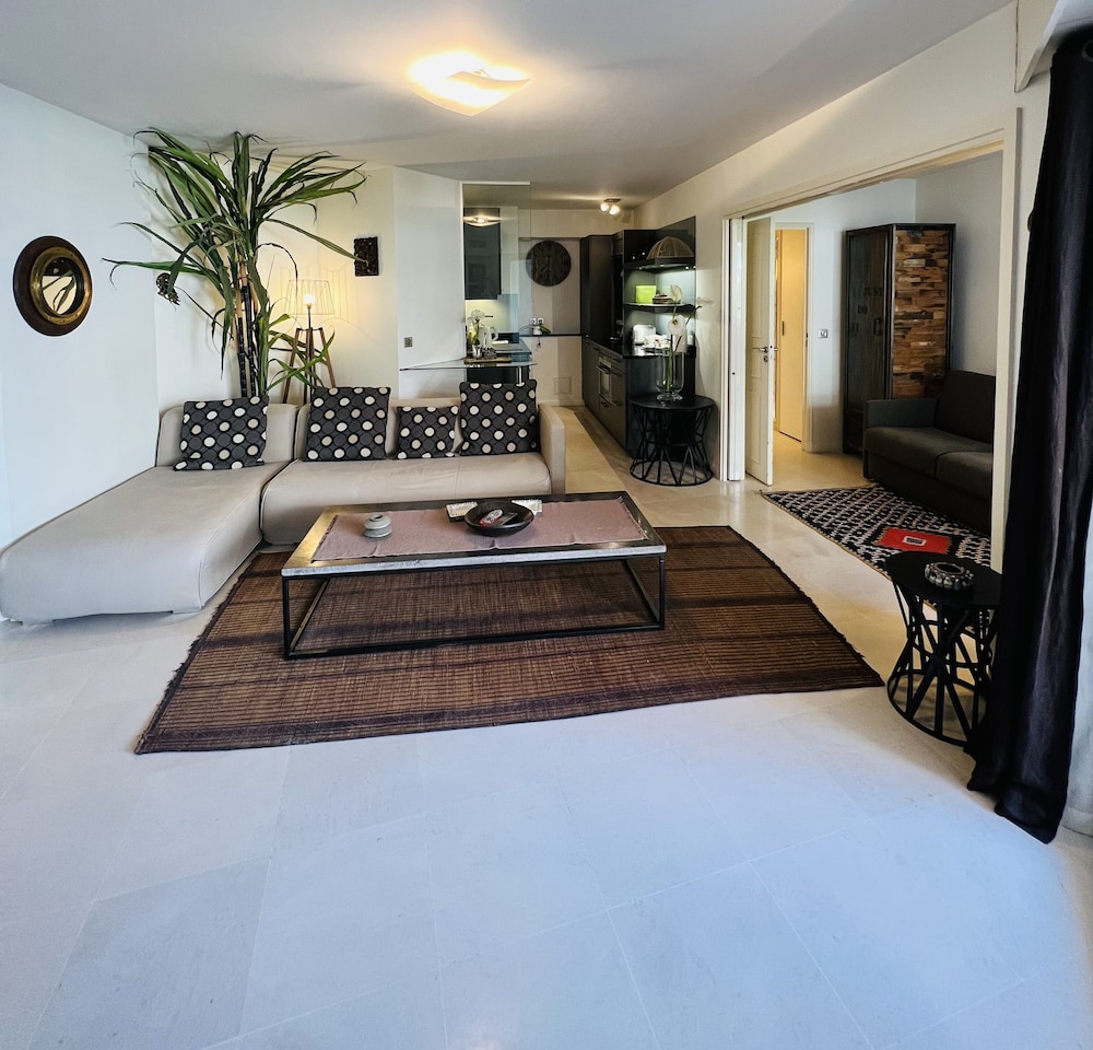Carlton Riviera 34/50