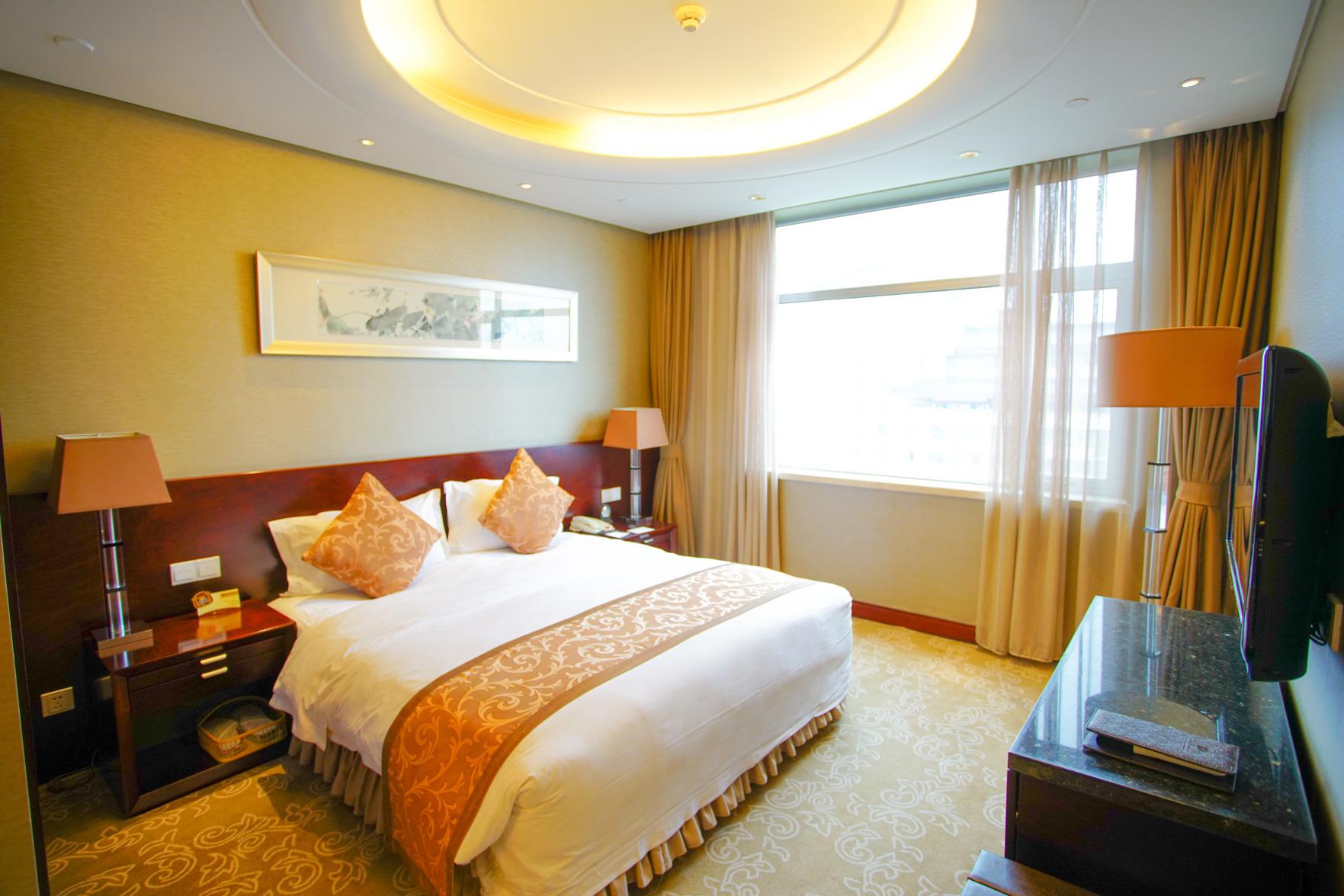 Deluxe, Suite