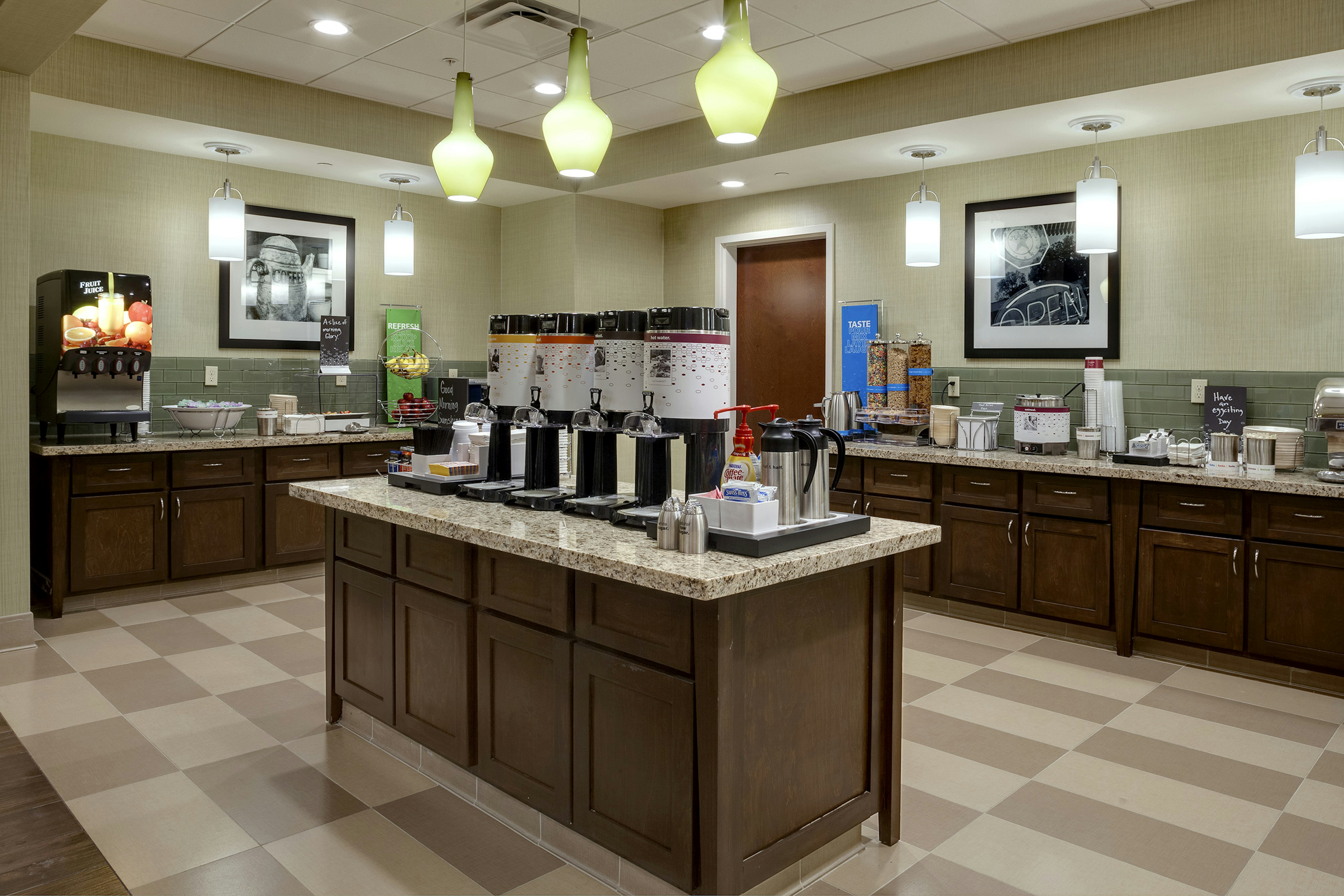 Hampton Inn And Suites Blythe 13/19