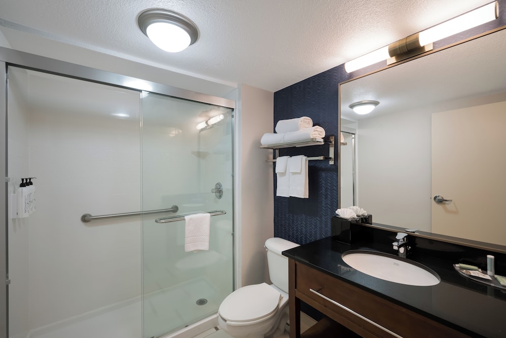 Fairfield Inn Boston Tewksbury Andover 33/44