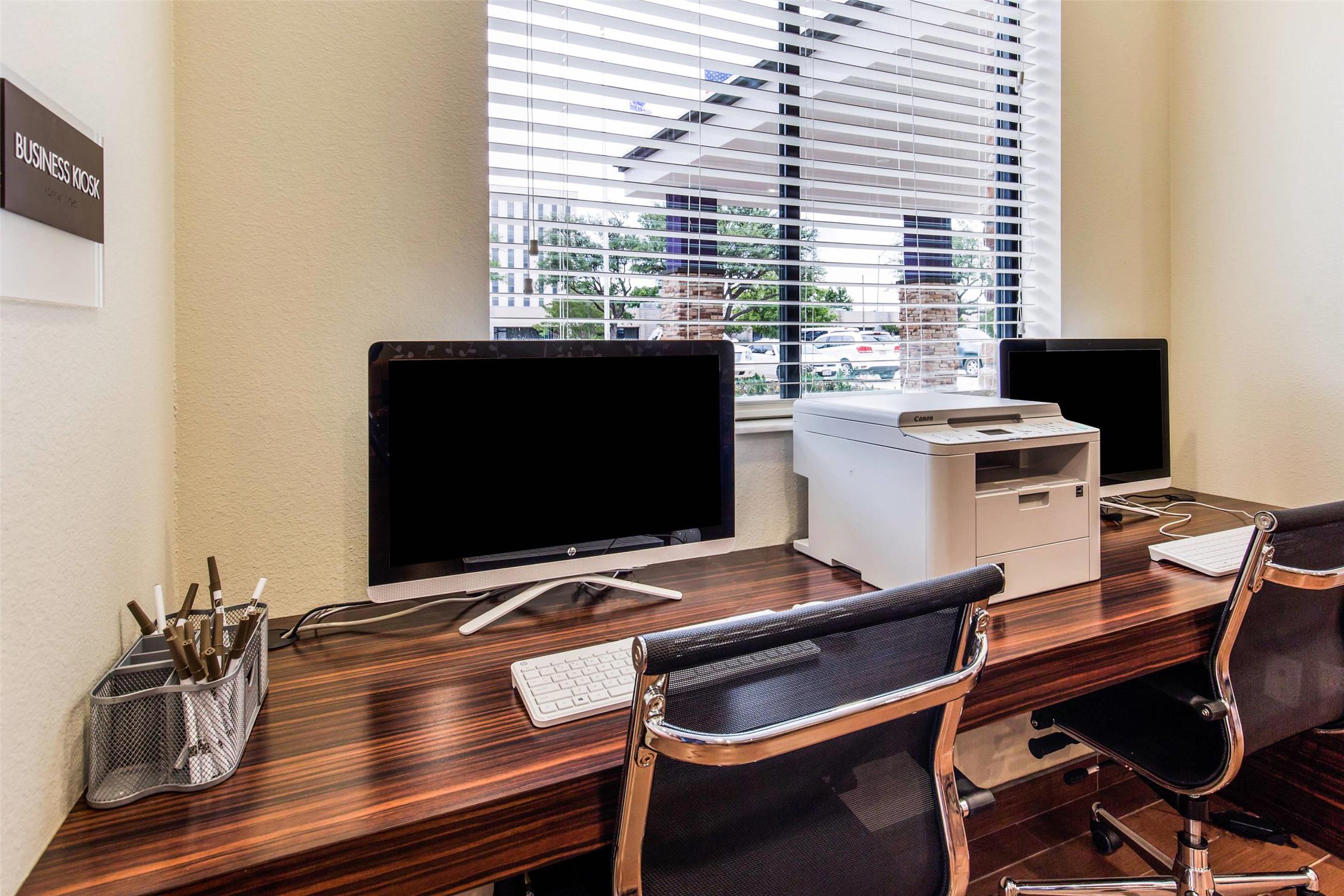 Sleep Inn Dallas Love Field-Medical District 35/41