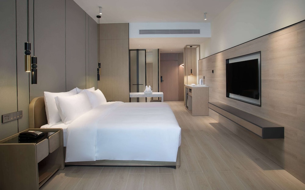 ROOM, KING BED, SEA VIEW