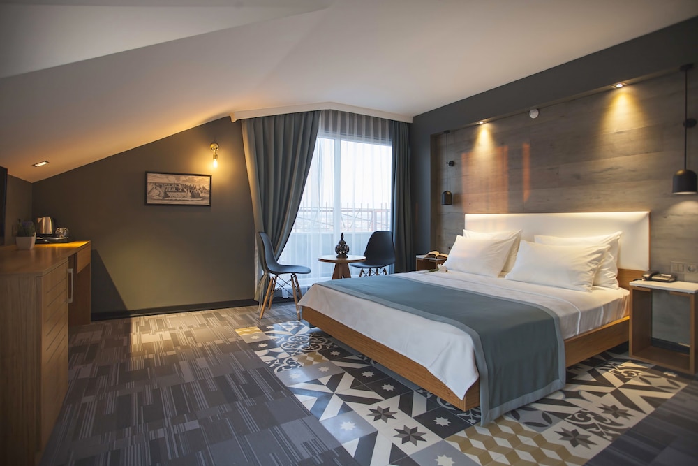 Hotel Cura 8/50